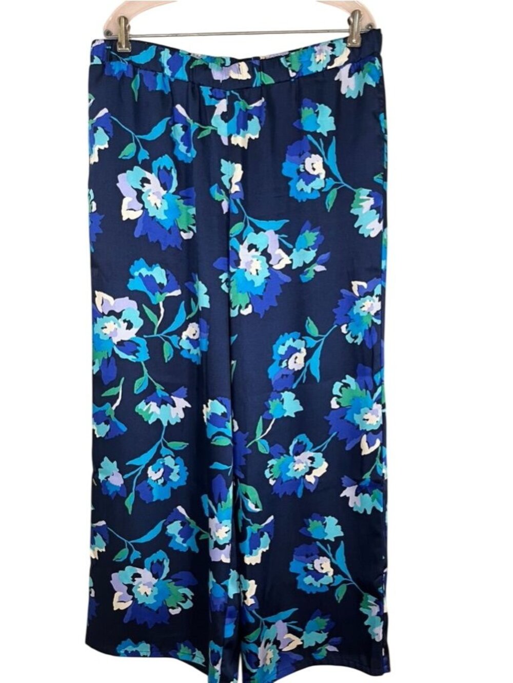 Colorful Floral Wide Leg Pant Blue L Resort Preppy Silky Tropical Coastal Artsy
